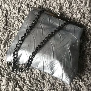 Silver textured clutch/pouch w/chain strap